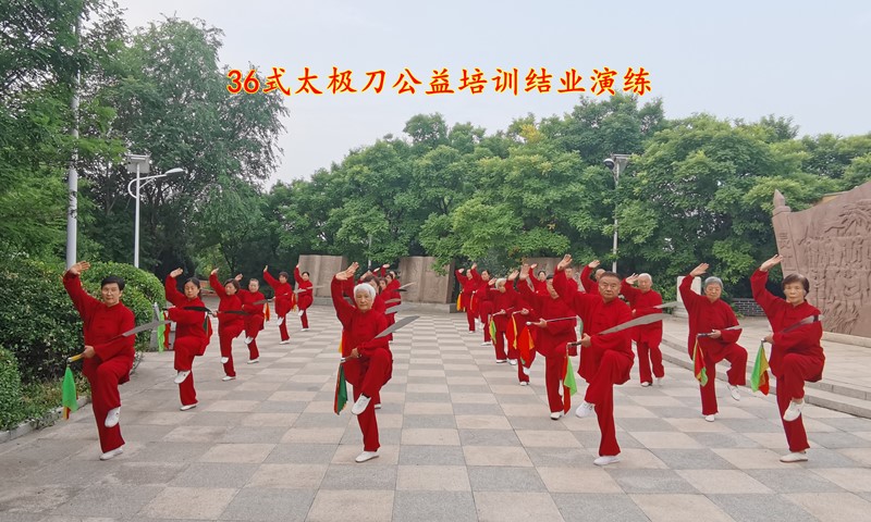 2432D9BF@6762F807.93E8376A00000000.jpg